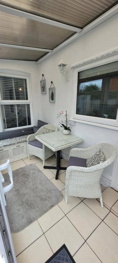 Caister Cottage, Beach 1 Minute Walk Away Caister-on-Sea Exterior foto